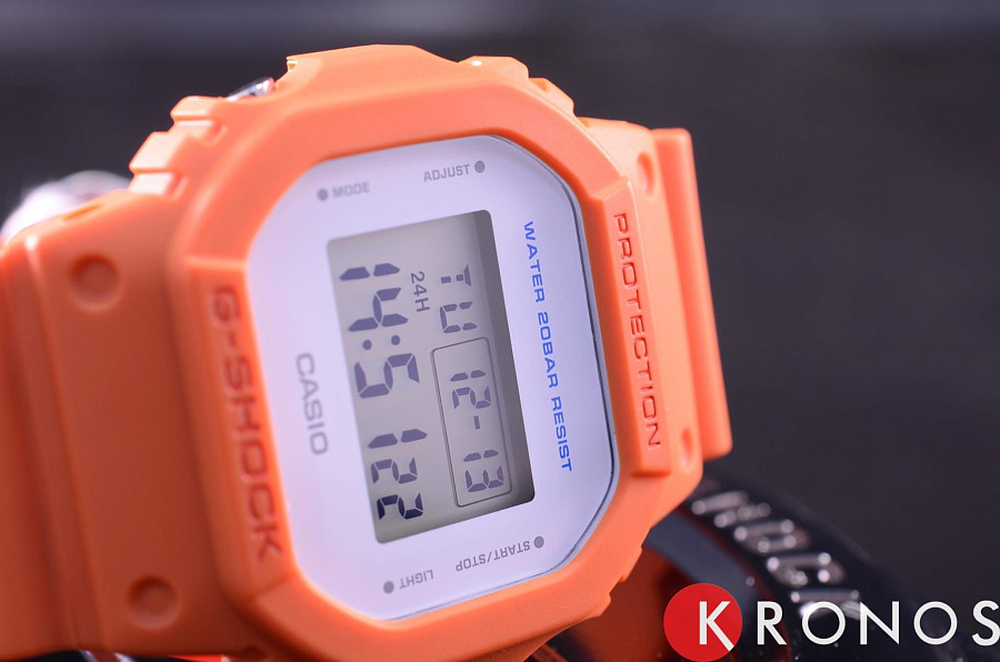 Часы Casio G-Shock DW-5600M-4E — пластик, Япония