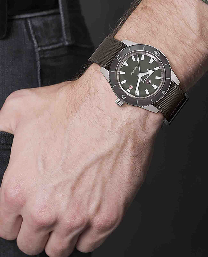 Часы Rado Captain Cook Automatic R32505016 — артикул R32505016