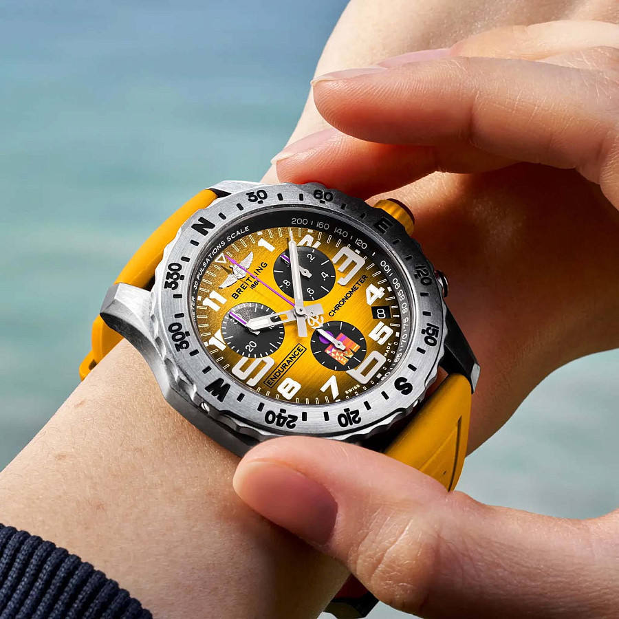 Часы Breitling Professional Endurance Pro IRONMAN® World Championship 2022 E823102A1I1S1 — артикул E823102A1I1S1
