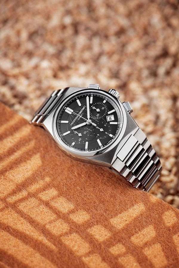 Часы Frederique Constant Highlife FC-391B4NH6B — нержавеющая сталь, мужские