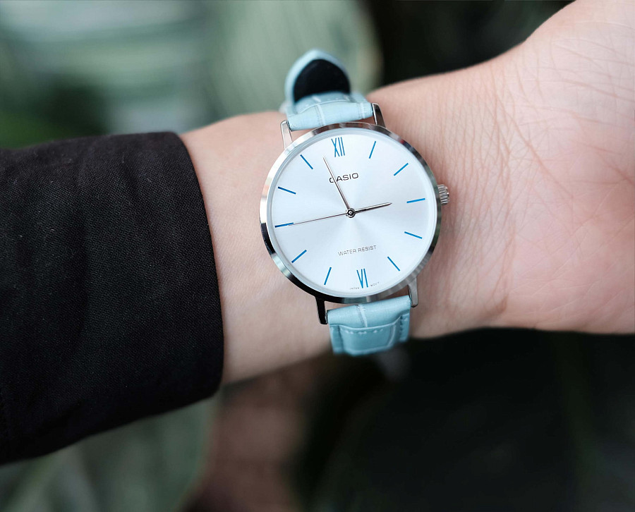 Часы Casio Collection LTP-VT01L-7B3 — кварцевые, металл сталь