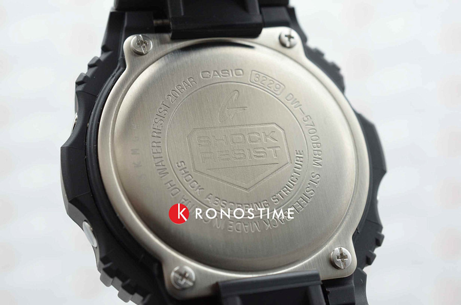 Часы Casio G-Shock DW-5700BBM-1ER — Япония, электронные