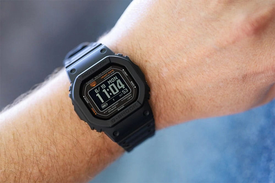 Часы Casio G-Shock DW-H5600-1DR — артикул DW-H5600-1DR