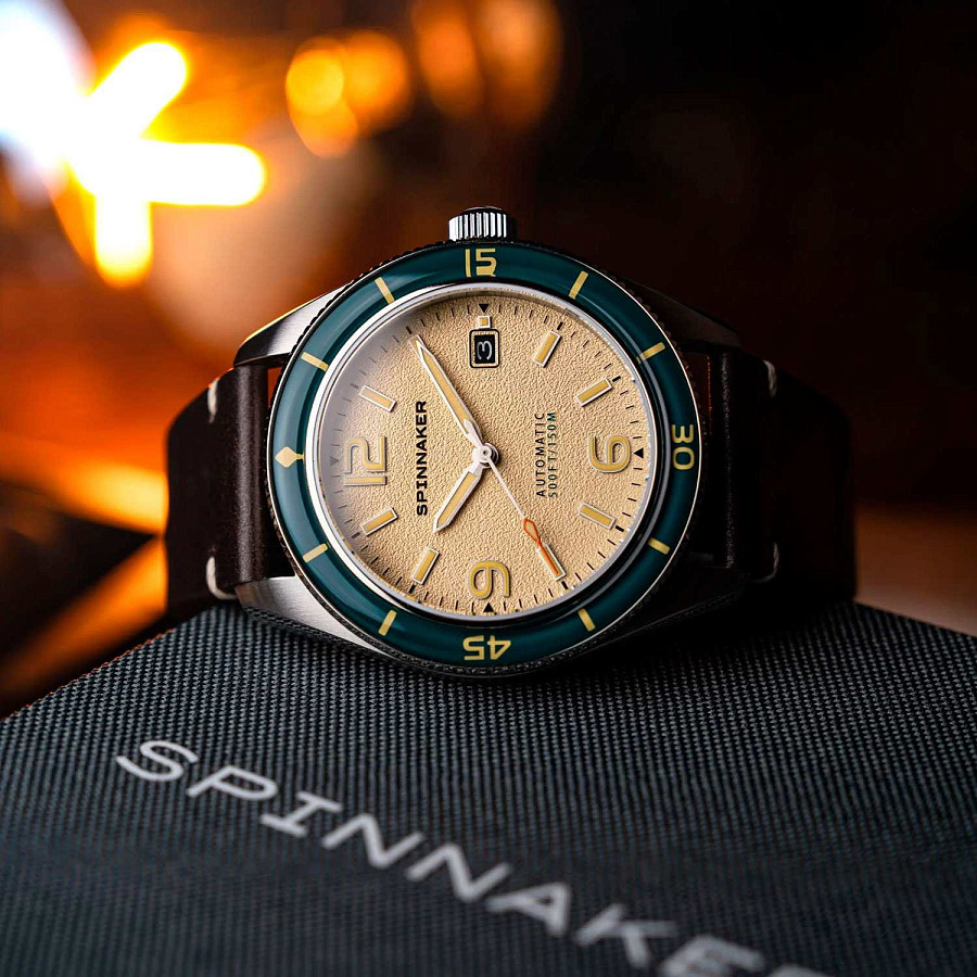 Часы Spinnaker Fleuss SP-5055-0G — кожаный, мужские