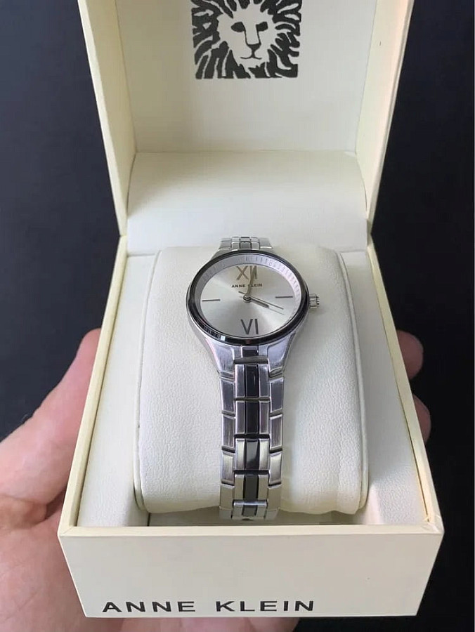 Часы Anne Klein Metals 4061SVGY — США, кварцевые