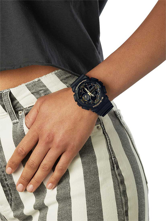 Часы Casio G-Shock GMA-S140M-1ADR (GMA-S140M-1A) — пластик, Япония