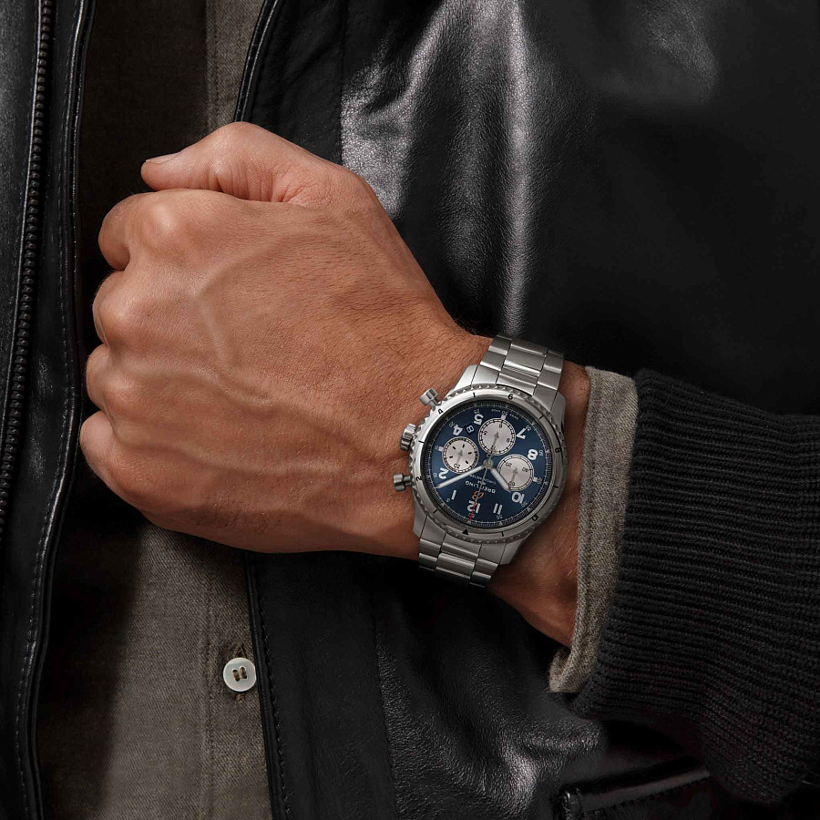 Часы Breitling Aviator 8 B01 Chronograph 43 AB0119131C1A1 — нержавеющая сталь, мужские