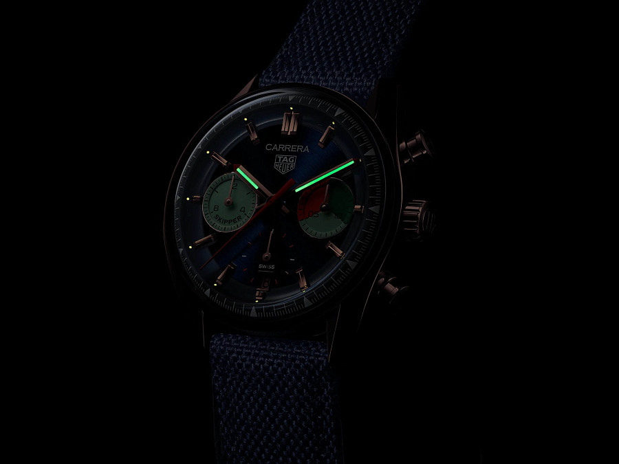 Часы TAG Heuer Carrera Chronograph Skipper CBS2241.FN8023 — артикул CBS2241.FN8023