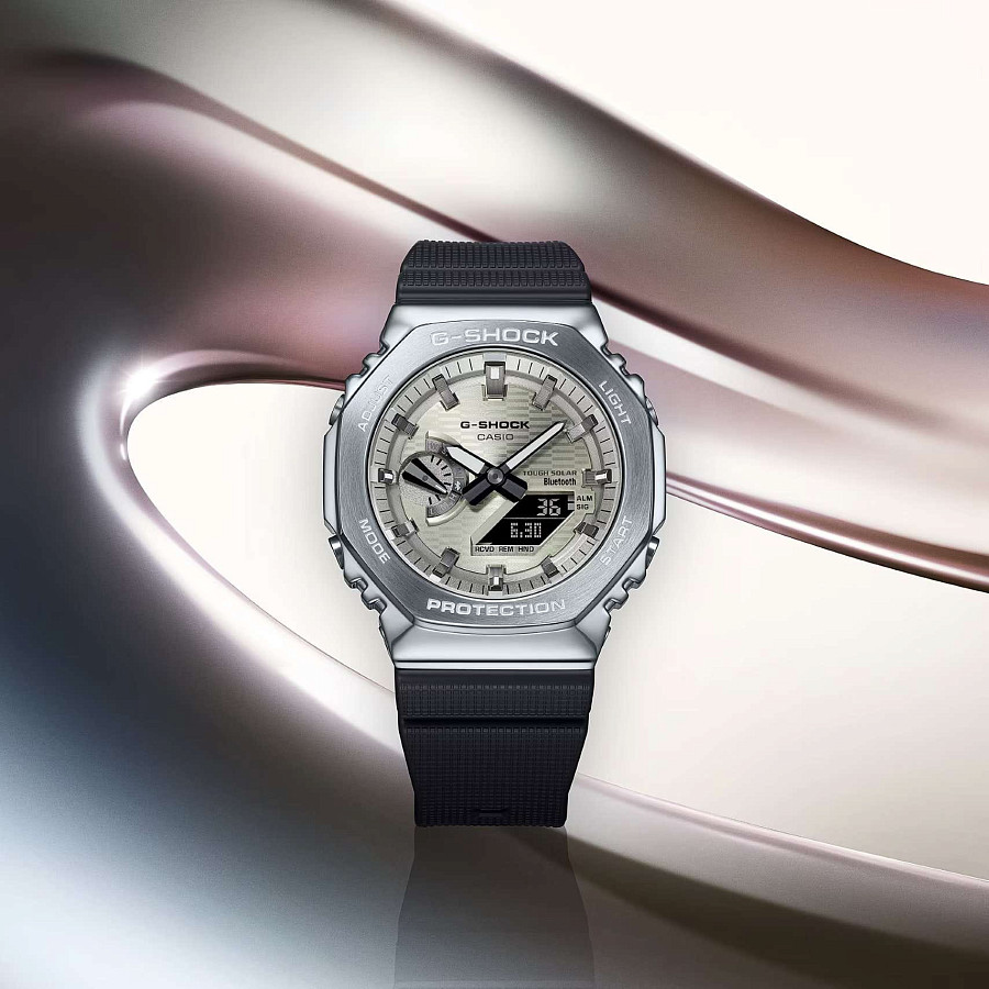 Часы Casio G-Shock GBM-2100A-8B — кварцевые, сталь пластик