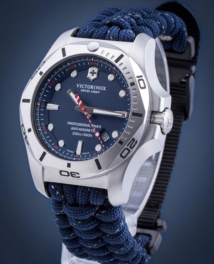 Часы Victorinox I.N.O.X. Professional Diver 241843 — Швейцария, кварцевые
