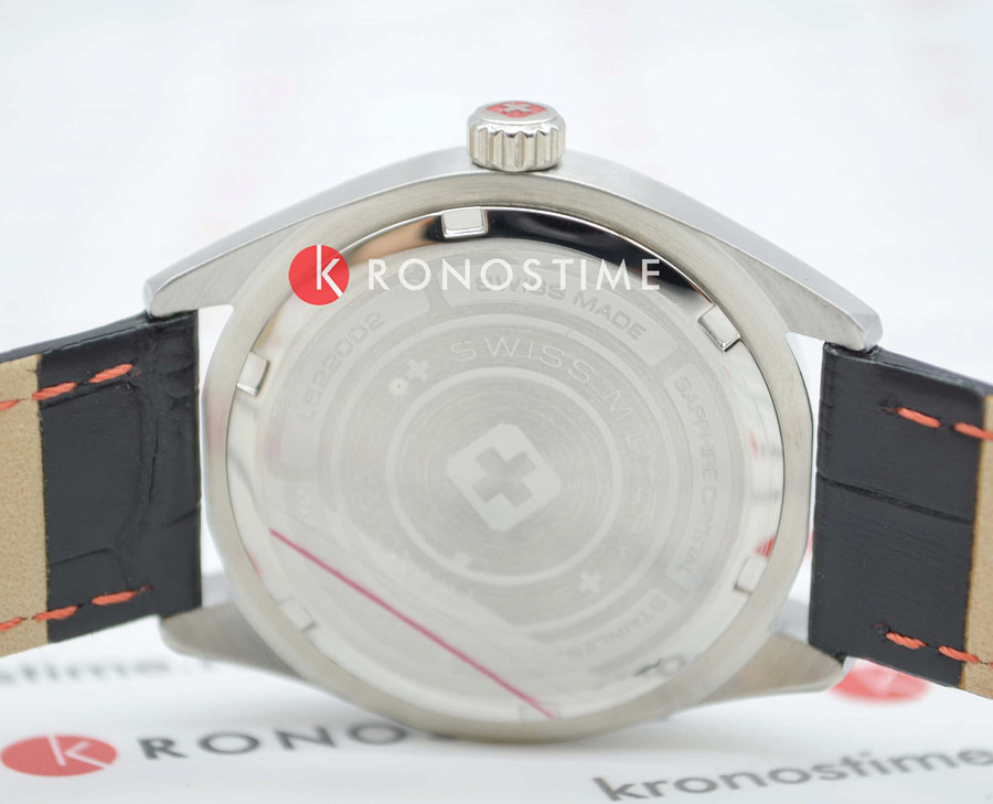 Часы Swiss Military Hanowa Roadrunner Lady SMWLB2200204 — женские, кожаный