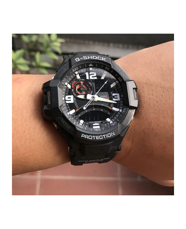 Часы Casio G-Shock GA-1000-1ADR (GA-1000-1A) — электронные, пластик