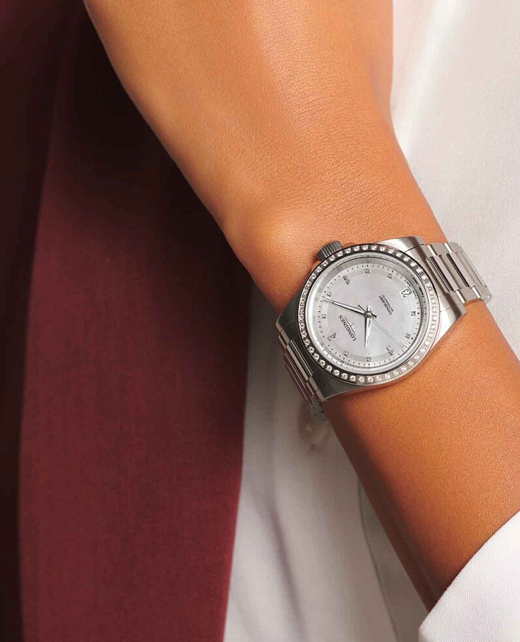 Часы Longines Conquest L3.430.0.87.6 — Швейцария, механические