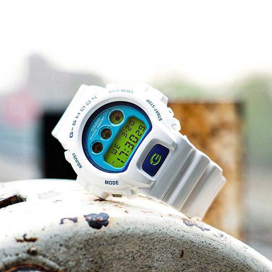 Часы Casio G-Shock DW-6900RCS-7DR (DW-6900RCS-7) — мужские, пластик