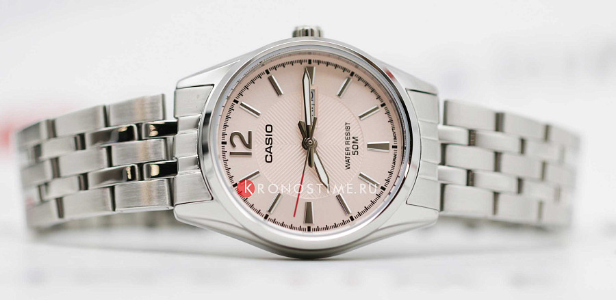 Часы Casio Collection LTP-1335D-5A — Япония, кварцевые
