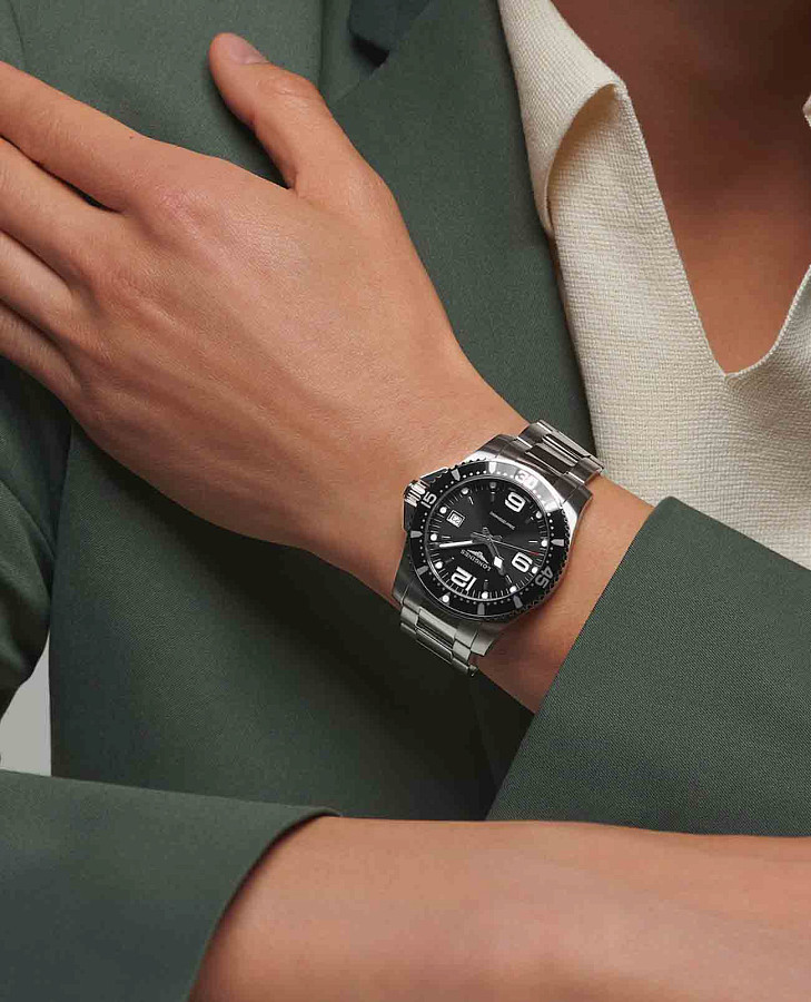 Часы Longines HydroConquest L3.740.4.56.6 — черный, кварцевые