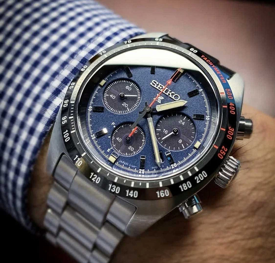 Часы Seiko Prospex Speedtime SSC815P1 — кварцевые, сталь металл