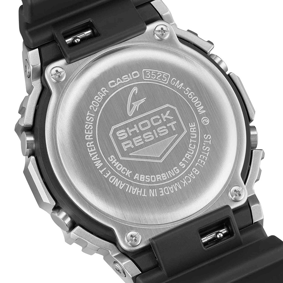 Часы Casio G-Shock Modern Industrial GM-5600M-1 — сталь пластик, Япония