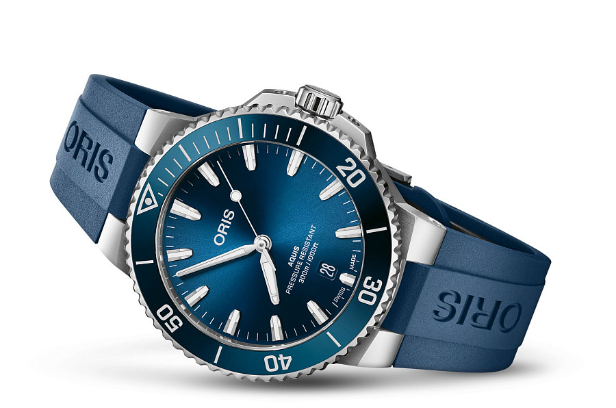 Часы Oris Aquis Date 01 733 7787 4135-07 4 22 35FC — механические, сталь металл