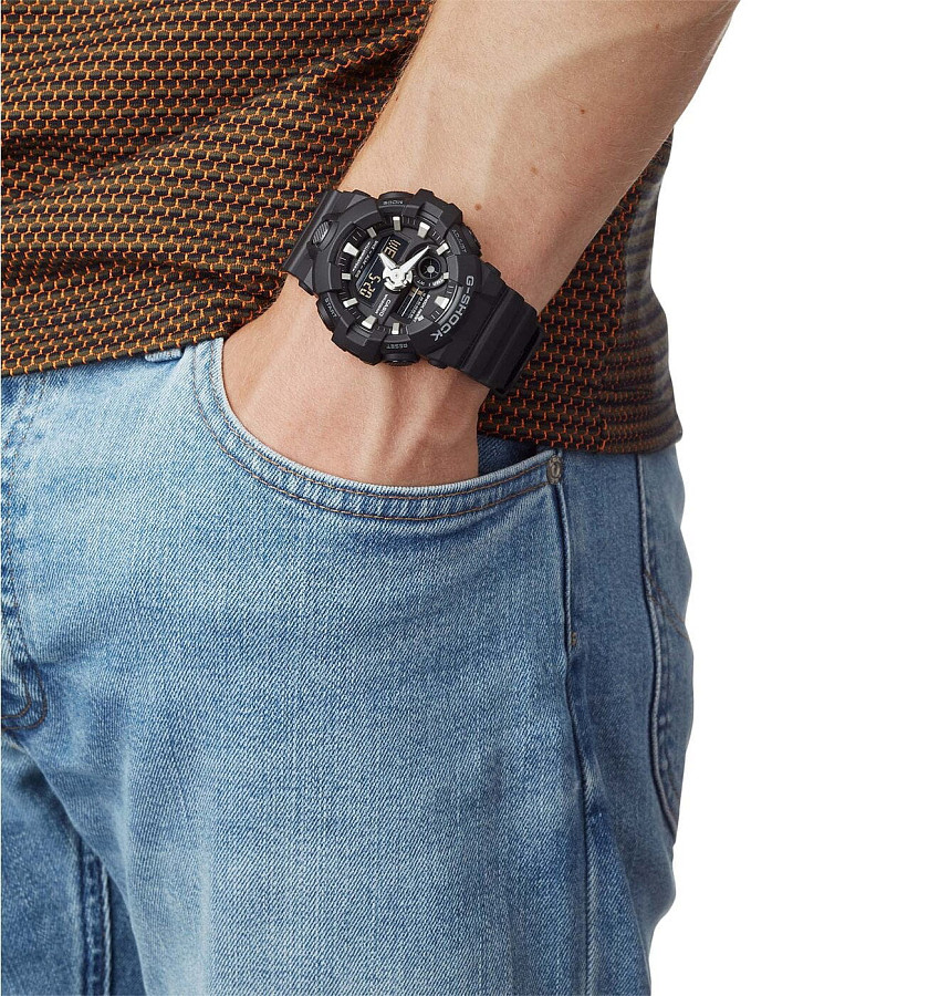 Часы Casio G-Shock GA-700-1BDR (GA-700-1B) — электронные, пластик
