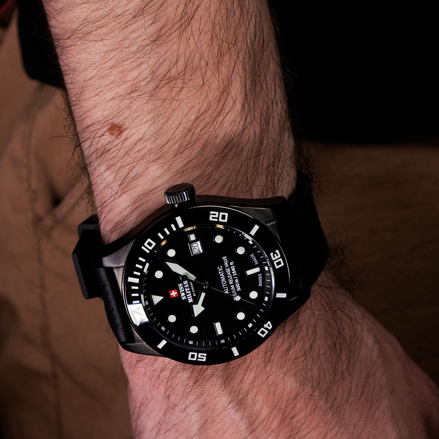 Часы Swiss Military by Chrono Diver SMA34075.05 — механические, металл сталь