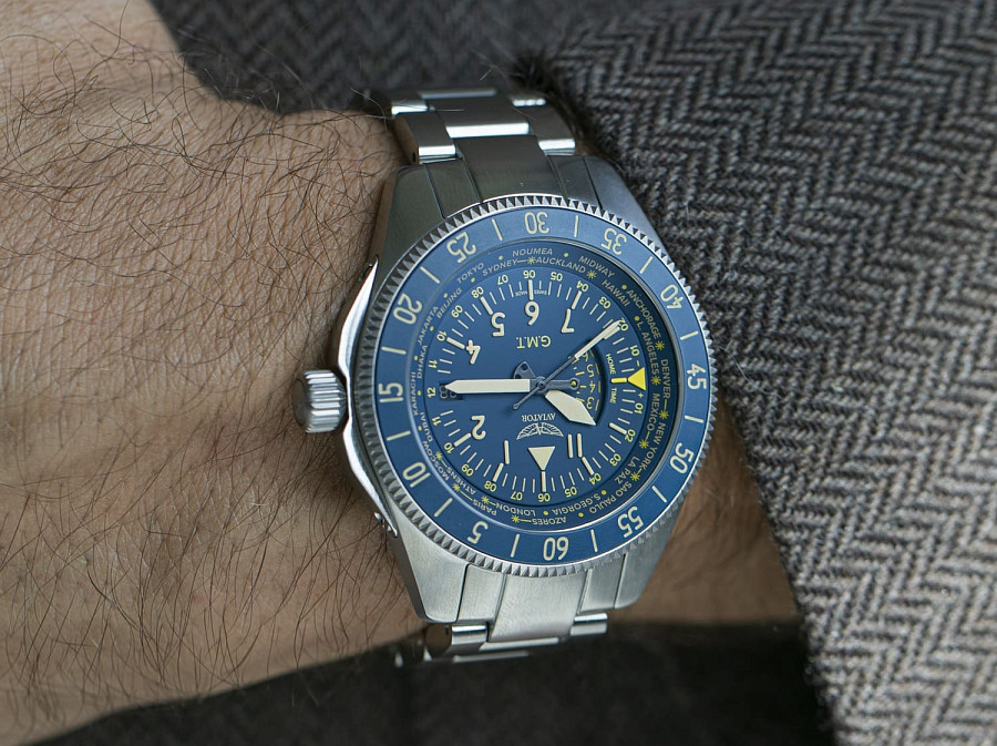 Часы Aviator Airacobra GMT V.1.37.0.304.5 — кварцевые, сталь металл