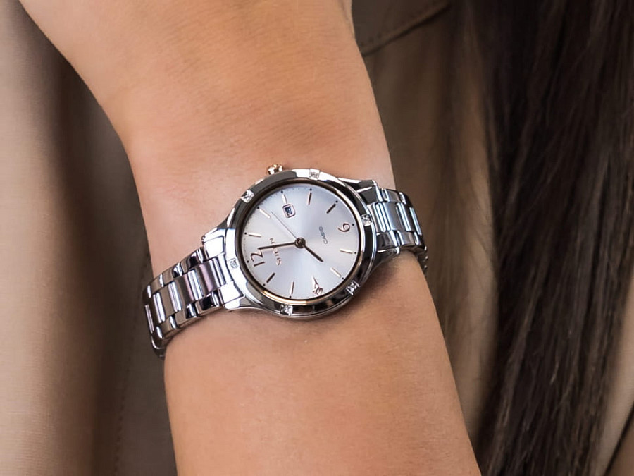 Часы Casio Sheen SHE-4533D-7AUER — кварцевые, металл сталь