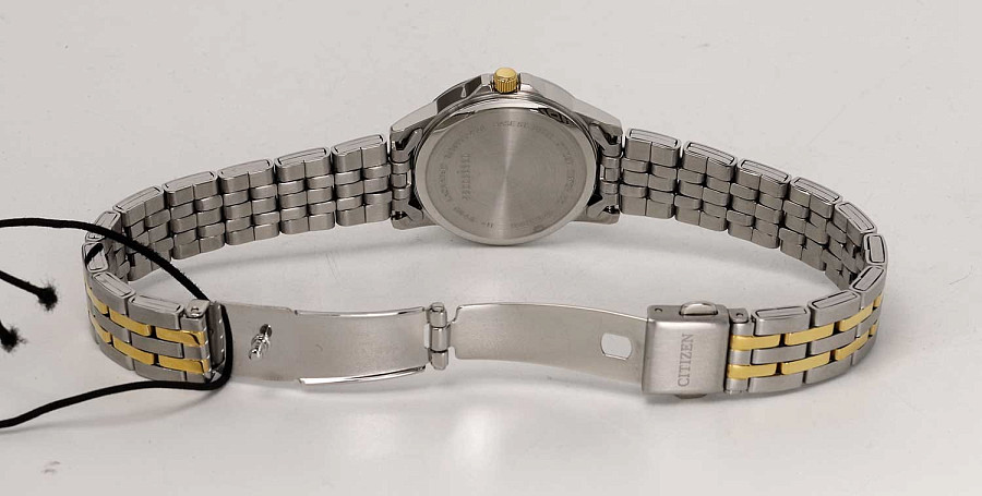 Часы Citizen Eco-Drive EQ0608-55A — Япония, кварцевые