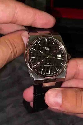 Фото покупателя: Швейцарские механические наручные часы Tissot PRX T137.407.16.051.00