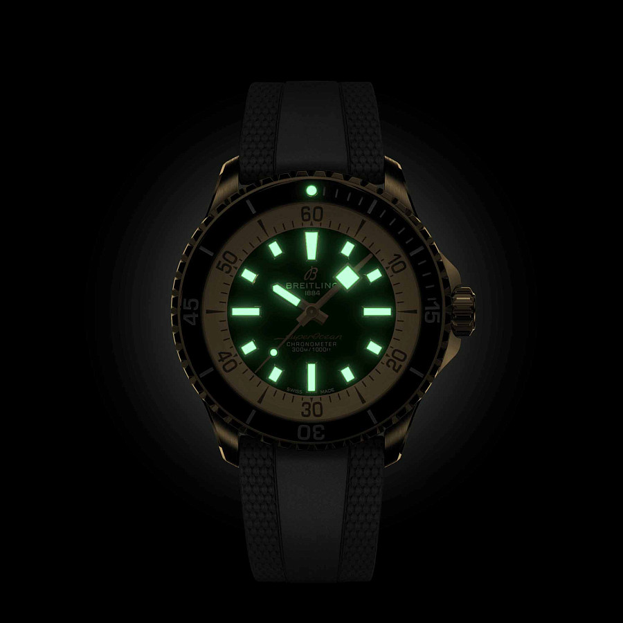 Часы Breitling Superocean Automatic 42 N17375201L1S1 — бронза металл, Швейцария