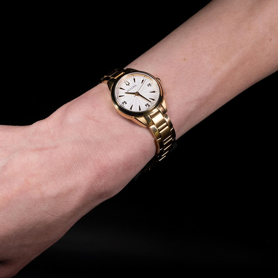 Часы Bulova Sutton 97P150 — нержавеющая сталь с pvd-покрытием, женские