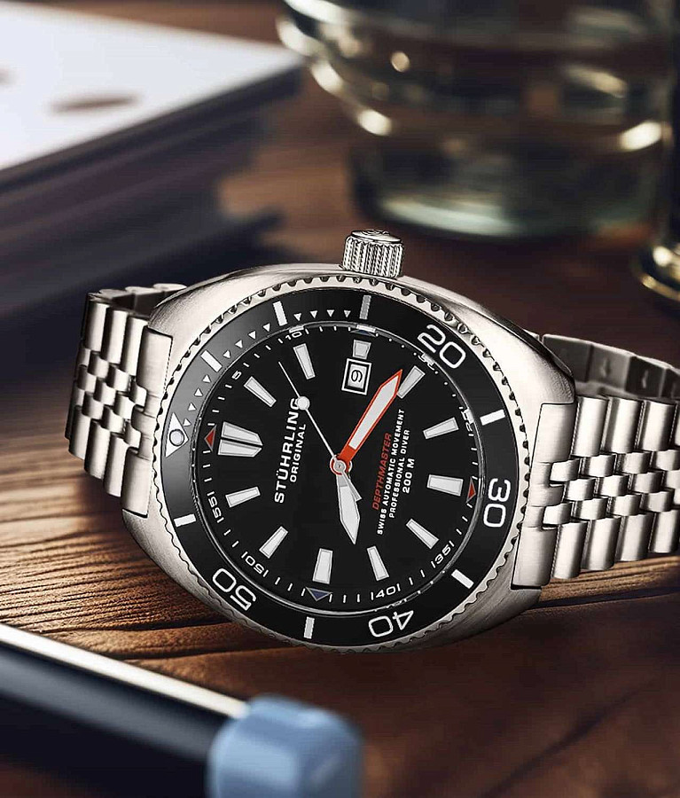 Часы Stuhrling Aquadiver 1008.02 — механические, металл сталь