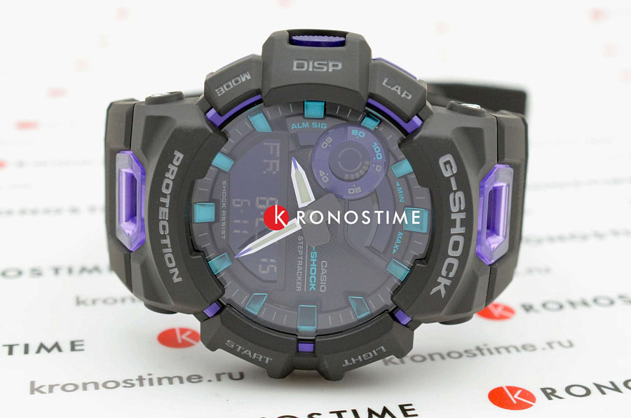 Часы Casio G-Shock GBA-900-1A6DR (GBA-900-1A6) — пластик, Япония
