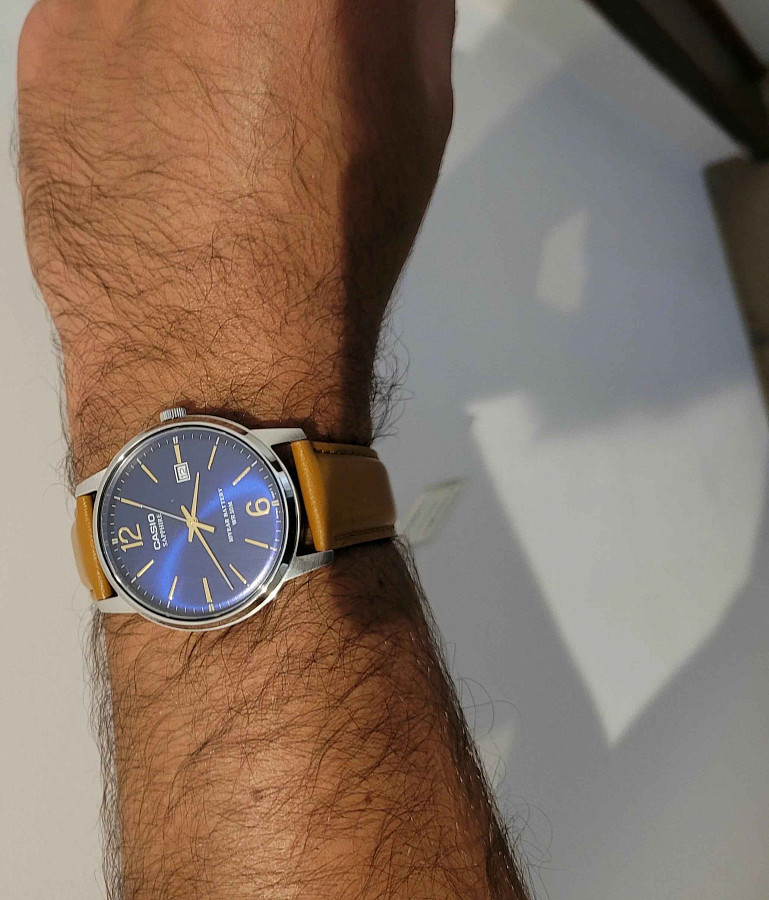 Часы Casio Collection MTS-110L-2A — кварцевые, сталь металл