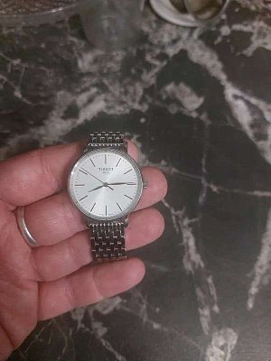 Фото покупателя: Швейцарские наручные часы Tissot Everytime Lady T143.210.11.011.01