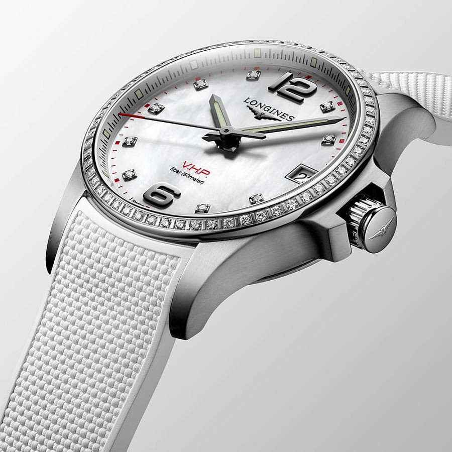 Часы Longines Conquest V.H.P. L3.316.0.87.9 — каучук, женские