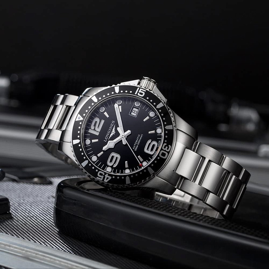 Часы Longines HydroConquest L3.741.4.56.6 — металл сталь, нержавеющая сталь