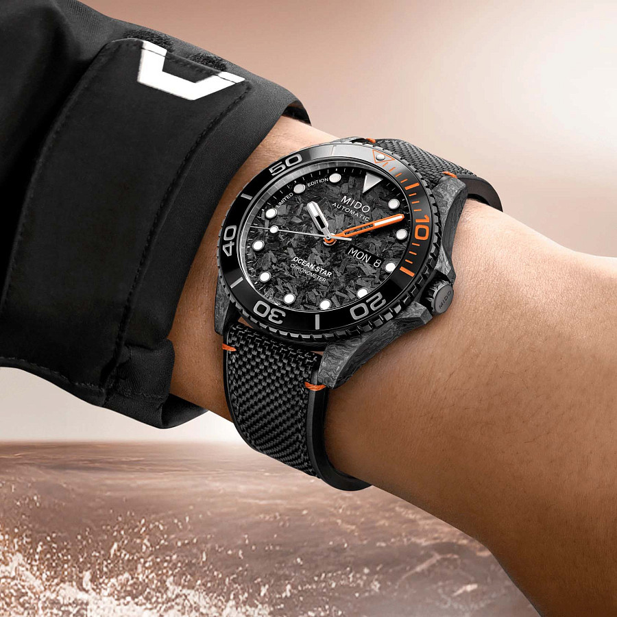 Часы Mido Ocean Star 200C Carbon Limited Edition M042.431.77.081.00 — Швейцария, механические