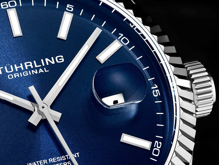 Часы Stuhrling Symphony 3935.2 — кварцевые, сталь металл