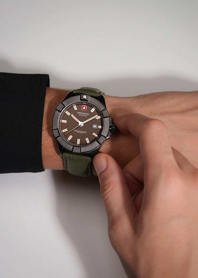 Часы Swiss Military Hanowa Jockworth SMWGB0008040 — Швейцария, кварцевые