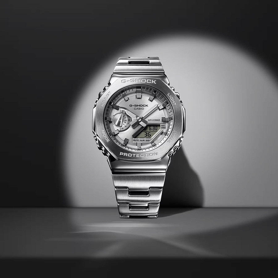 Часы Casio G-Shock GM-2110D-7A — нержавеющая сталь, мужские