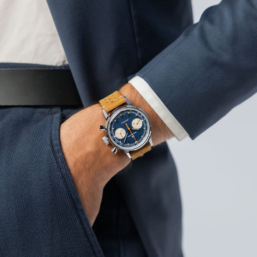 Часы Hamilton American Classic Intra-Matic Chronograph H H38429541 — Швейцария, механические