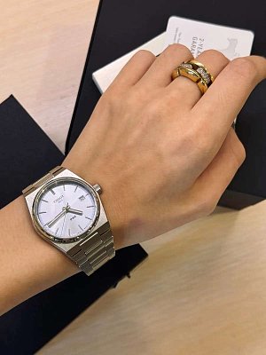 Фото покупателя: Швейцарские наручные часы Tissot PRX 35 mm T137.210.11.351.00