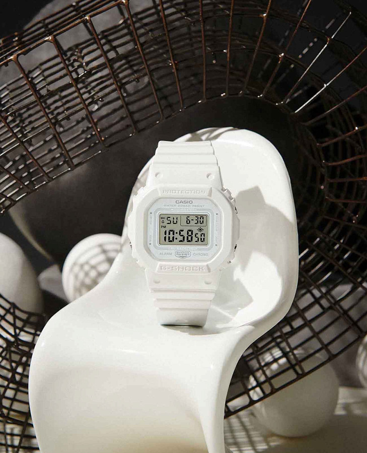 Часы Casio G-Shock GMD-S5600BA-7DR (GMD-S5600BA-7) — полимер, женские