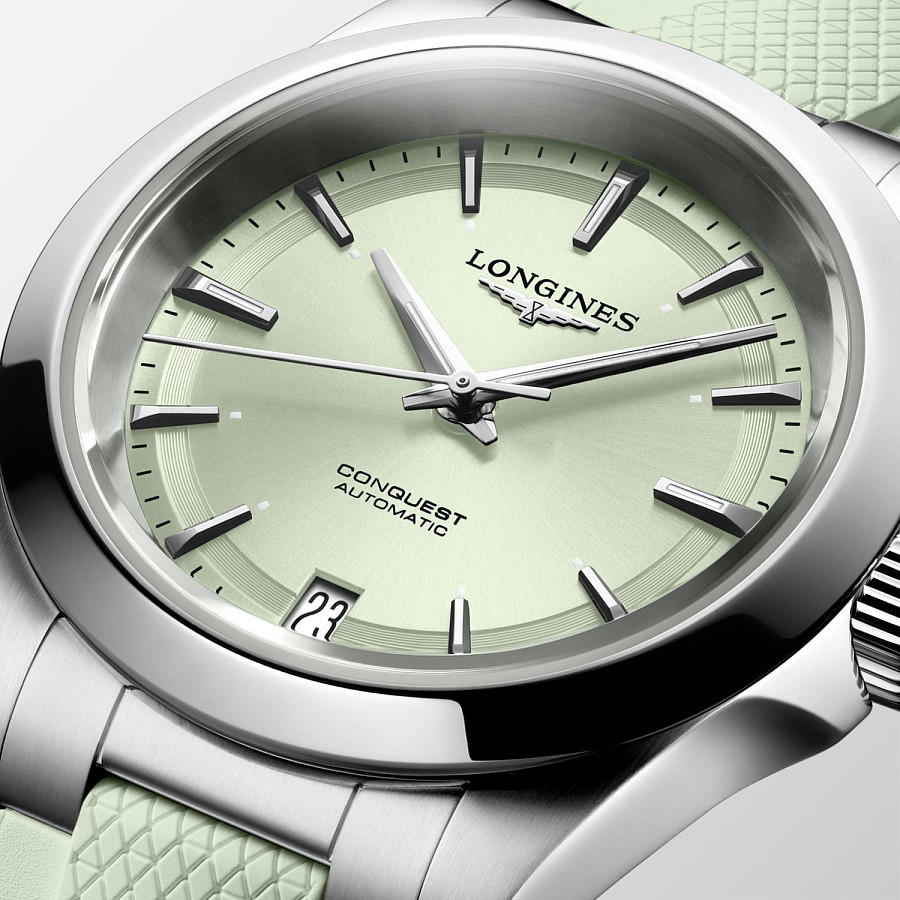 Часы Longines Conquest L3.430.4.02.9 — каучук, женские
