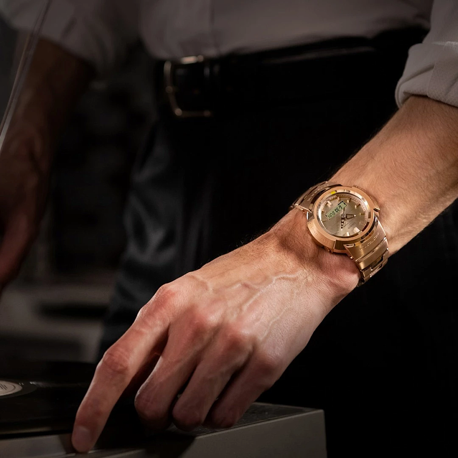 Часы Casio G-Shock AWM-500GD-4ADR — сталь с ip покрытием, мужские
