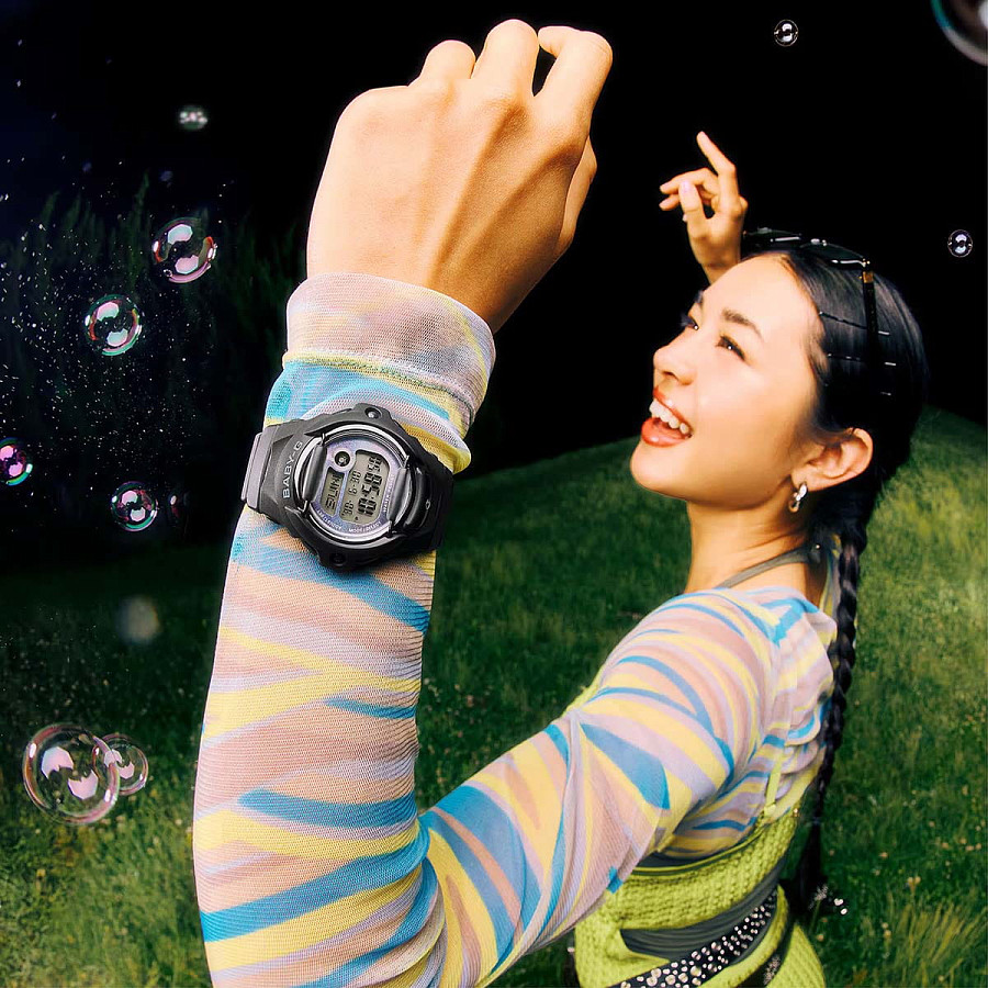 Часы Casio Baby-G BG-169GD-1 — пластик, женские