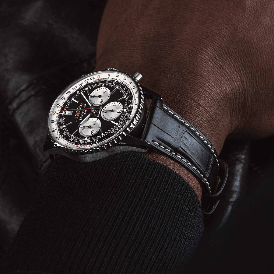 Часы Breitling Navitimer B01 Chronograph 46 AB0137211B1P1 — кожаный, мужские