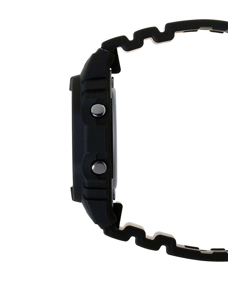 Часы Casio G-Shock GMD-S5600-1 — пластик, мужские