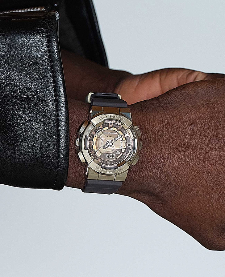 Часы Casio G-Shock GM-S110BP-5ADR (GM-S110BP-5A) — электронные, сталь пластик